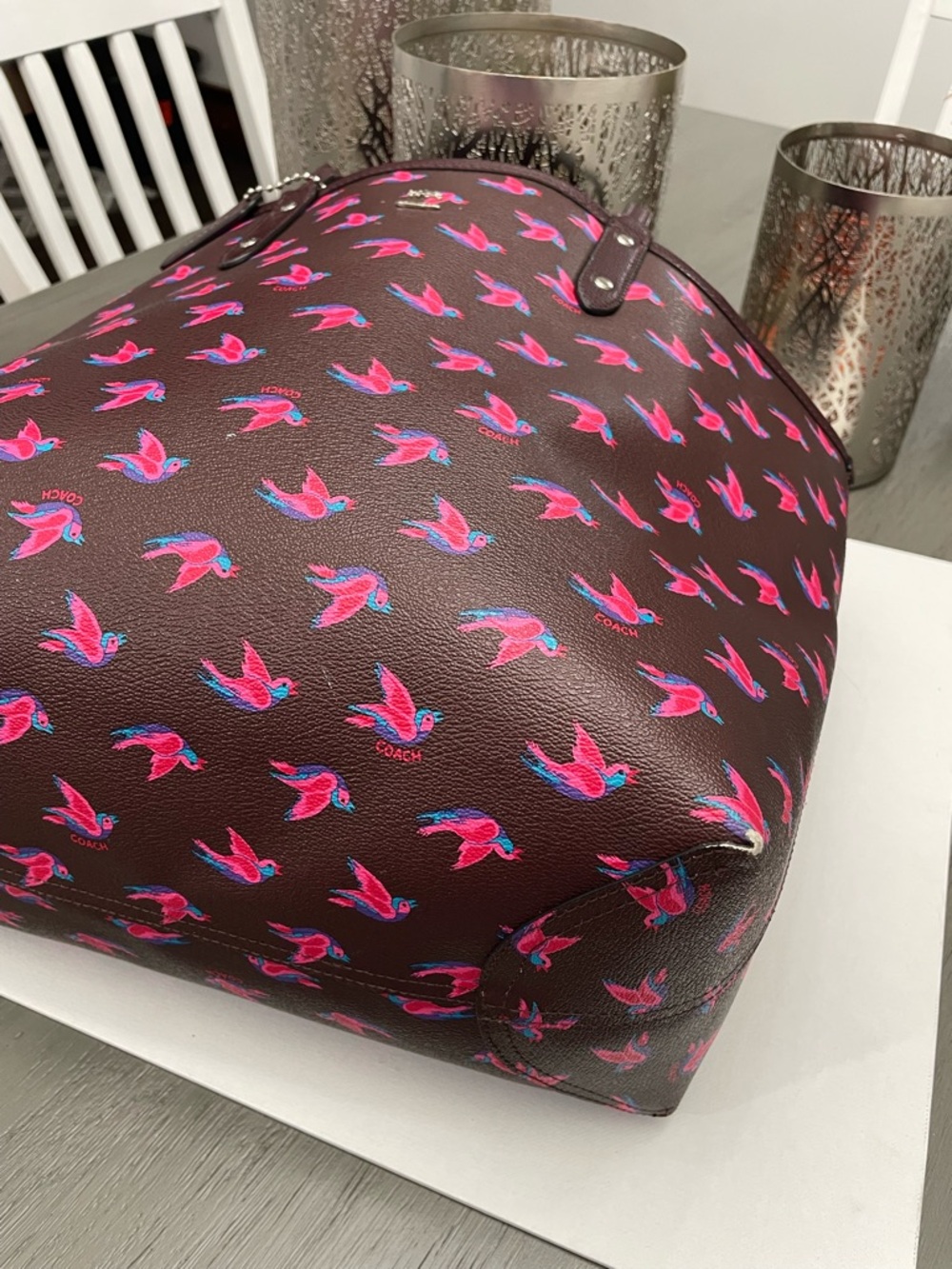 Coach reversible Maroon Tote with Pink Bird Motif - Picture 13 of 15